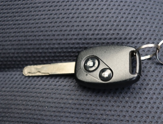 ホンダ フィット　ハイブリッド １．３ H23年 (関東) 99