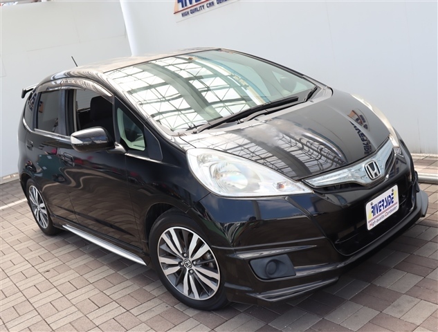 ホンダ フィット　ハイブリッド １．３ H23年 (関東) 99