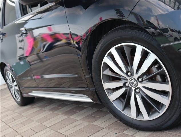 ホンダ フィット　ハイブリッド １．３ H23年 (関東) 99