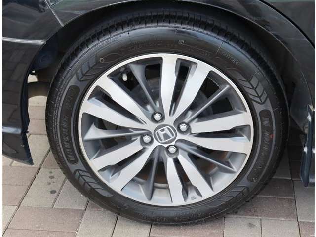 ホンダ フィット　ハイブリッド １．３ H23年 (関東) 99