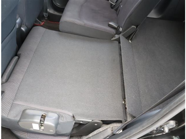 ホンダ フィット　ハイブリッド １．３ H23年 (関東) 99