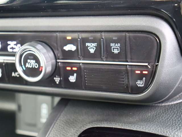 ホンダ Ｎ　ＢＯＸ カスタム ６６０ Ｌ ターボ R4年 (関東) 99