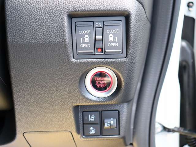 ホンダ Ｎ　ＢＯＸ カスタム ６６０ Ｌ ターボ R4年 (関東) 99