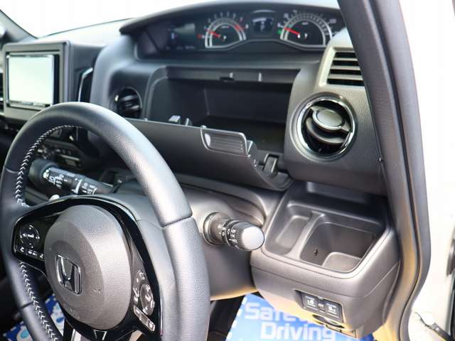 ホンダ Ｎ　ＢＯＸ カスタム ６６０ Ｌ ターボ R4年 (関東) 99