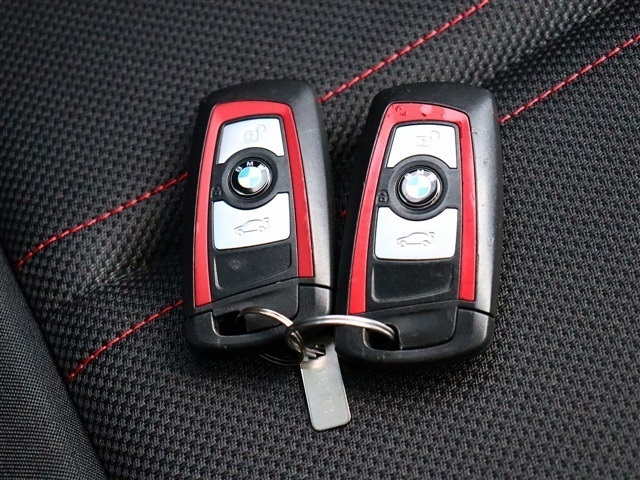 ＢＭＷ ３シリーズ ３２０ｄ　スポーツ H28年 (関東) 99