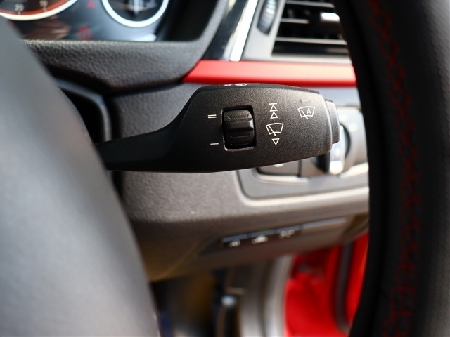 ＢＭＷ ３シリーズ ３２０ｄ　スポーツ H28年 (関東) 99