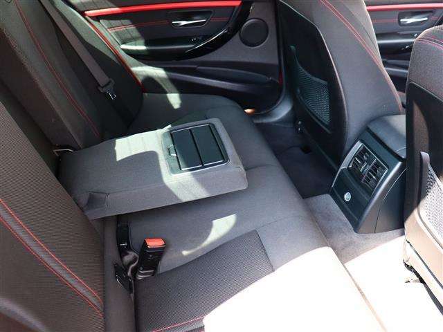 ＢＭＷ ３シリーズ ３２０ｄ　スポーツ H28年 (関東) 99