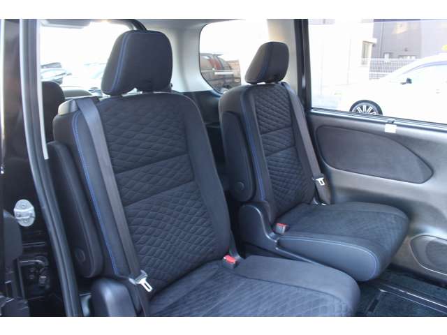 日産 セレナ １．２ Ｅ－ＰＯＷＥＲ ＡＵＴＥＣＨ セーフティパッケージ R1年 (関東) 99