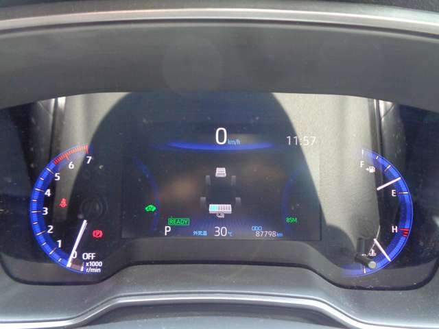 トヨタ カローラ　ツーリング　ハイブリッド １．８ ハイブリッド ＷＸＢ R3年 (中国) 99