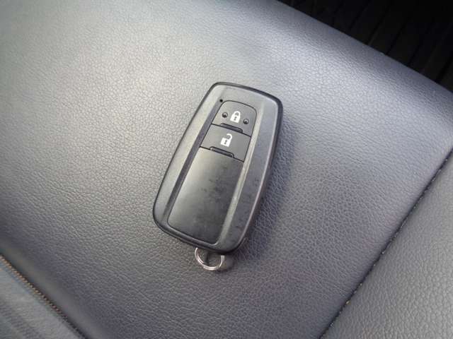 トヨタ カローラ　ツーリング　ハイブリッド １．８ ハイブリッド ＷＸＢ R3年 (中国) 99