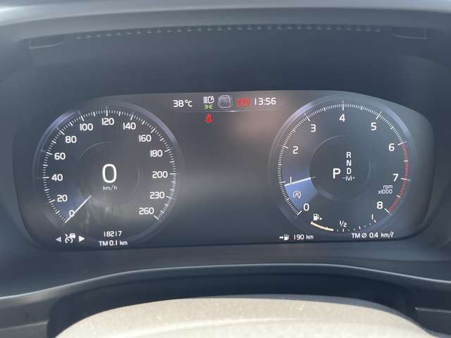 ボルボ ＸＣ４０ Ｔ４ ＡＷＤ Ｒデザイン ４ＷＤ R1年 (東北) 99