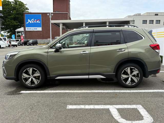 スバル フォレスター　ハイブリッド ２．０ アドバンス ４ＷＤ H30年 (東北) 99