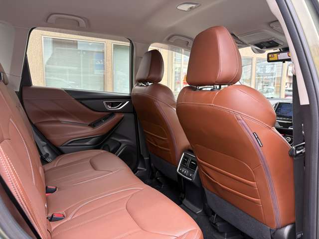 スバル フォレスター　ハイブリッド ２．０ アドバンス ４ＷＤ H30年 (東北) 99