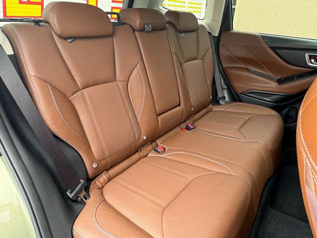 スバル フォレスター　ハイブリッド ２．０ アドバンス ４ＷＤ H30年 (東北) 99