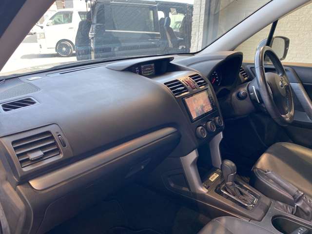 スバル フォレスター ２．０ＸＴ アイサイト ４ＷＤ H25年 (九州・沖縄) 99