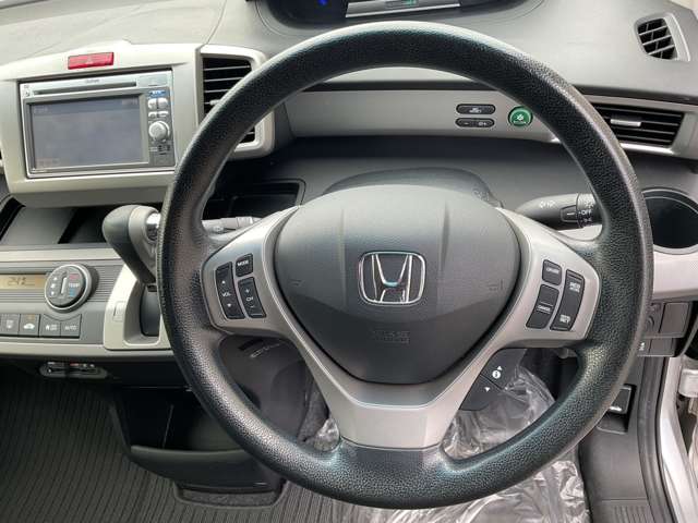 ホンダ フリード　ハイブリッド １．５ ジャストセレクション H25年 (東北) 99