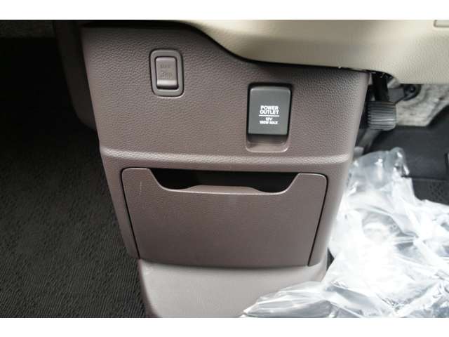 ホンダ Ｎ　ＢＯＸ ６６０ Ｇ Ｌ ホンダセンシング ４ＷＤ H30年 (東北) 99