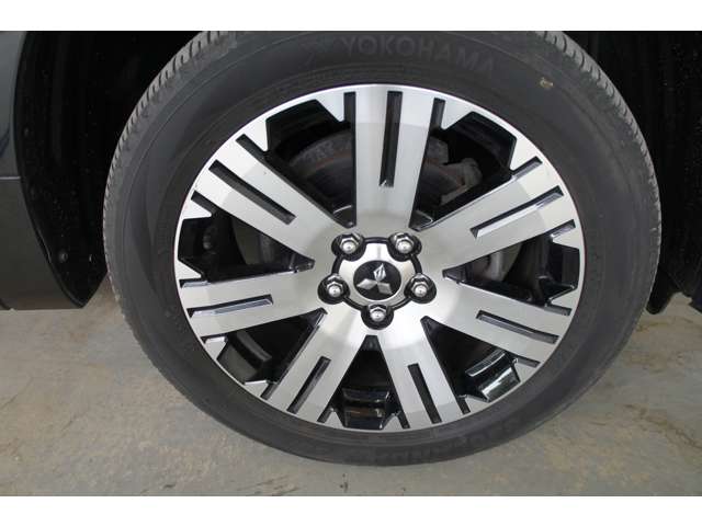 三菱 デリカ　Ｄ：５ ２．２ Ｇ ディーゼルターボ ４ＷＤ R1年 (東北) 99