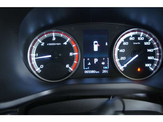 三菱 デリカ　Ｄ：５ ２．２ Ｇ ディーゼルターボ ４ＷＤ R1年 (東北) 99