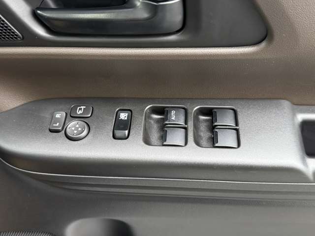 スズキ スペーシア ６６０ ハイブリッド Ｘ R6年 (中国) 99