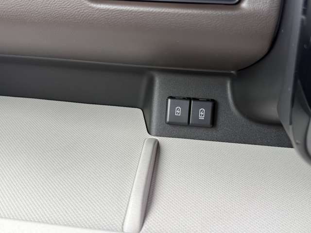 スズキ スペーシア ６６０ ハイブリッド Ｘ R6年 (中国) 99