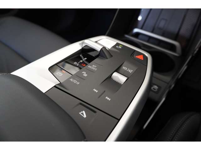 ＢＭＷ ２シリーズアクティブツアラー ２１８Ｉ エクスクルーシブ ＤＣＴ R7年 (近畿) 99