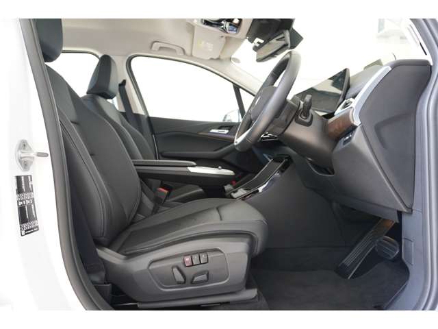 ＢＭＷ ２シリーズアクティブツアラー ２１８Ｉ エクスクルーシブ ＤＣＴ R7年 (近畿) 99