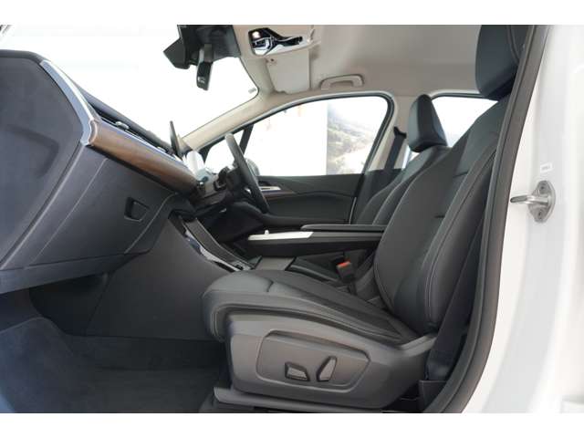 ＢＭＷ ２シリーズアクティブツアラー ２１８Ｉ エクスクルーシブ ＤＣＴ R7年 (近畿) 99