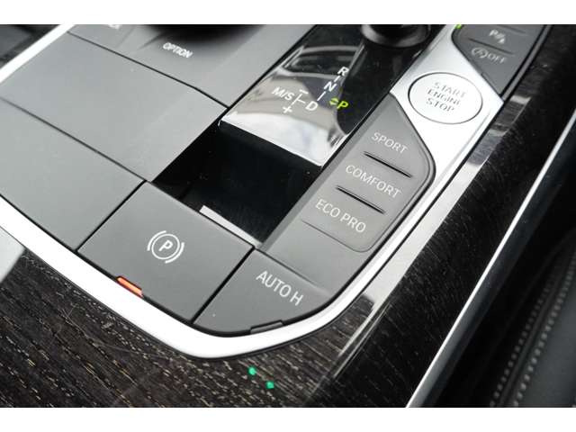 ＢＭＷ ４シリーズ ４２０Ｉ Ｍスポーツ R4年 (近畿) 99