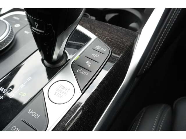 ＢＭＷ ４シリーズ ４２０Ｉ Ｍスポーツ R4年 (近畿) 99