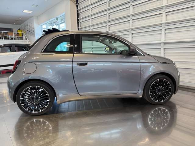 フィアット ５００ｅ ベースモデル R4年 (関東) 99