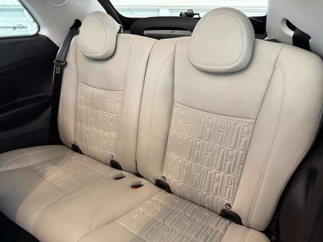 フィアット ５００ｅ ベースモデル R4年 (関東) 99