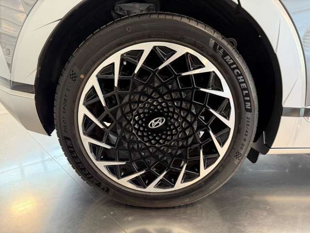 ヒョンデ アイオニック　５ ラウンジ ＡＷＤ ４ＷＤ R5年 (関東) 99