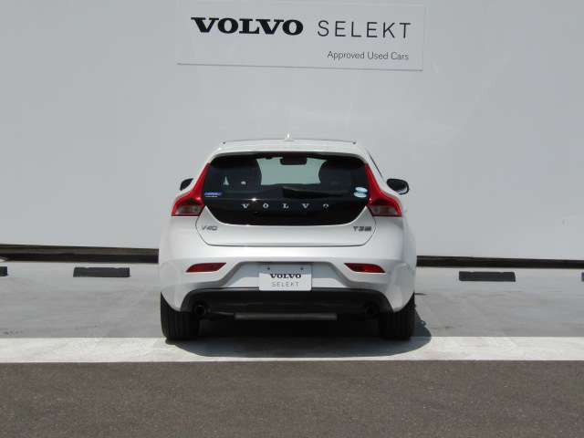 ボルボ Ｖ４０ Ｔ３　クラシックエディション R2年 (四国) 99