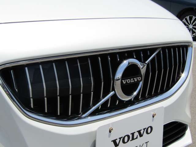 ボルボ Ｖ４０ Ｔ３　クラシックエディション R2年 (四国) 99