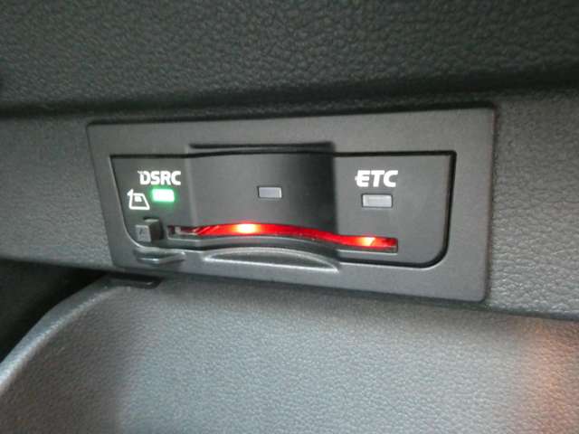 フォルクスワーゲン ゴルフトゥーラン ＴＳＩ　コンフォートライン H30年 (関東) 99