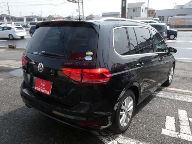 フォルクスワーゲン ゴルフトゥーラン ＴＳＩ　コンフォートライン H30年 (関東) 99