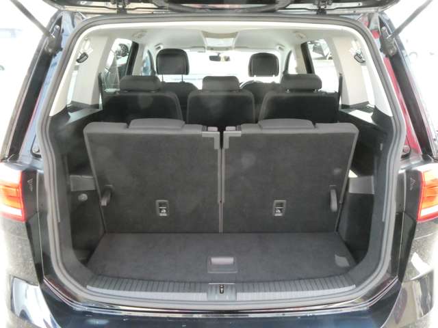 フォルクスワーゲン ゴルフトゥーラン ＴＳＩ　コンフォートライン H30年 (関東) 99