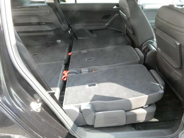 フォルクスワーゲン ゴルフトゥーラン ＴＳＩ　コンフォートライン H30年 (関東) 99