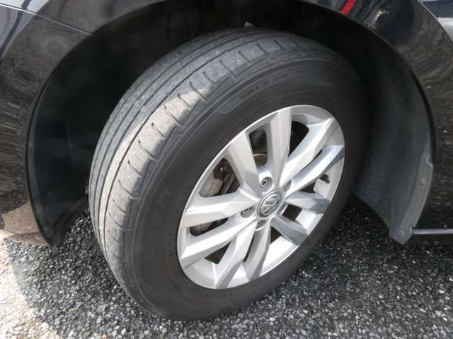 フォルクスワーゲン ゴルフトゥーラン ＴＳＩ　コンフォートライン H30年 (関東) 99