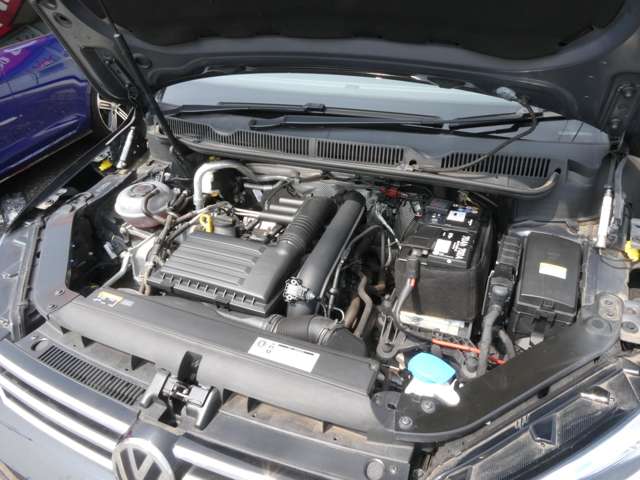 フォルクスワーゲン ゴルフトゥーラン ＴＳＩ　コンフォートライン H30年 (関東) 99