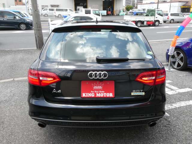 アウディ Ａ４　アバント ２．０ ＴＦＳＩ Ｓラインパッケージ H25年 (関東) 99