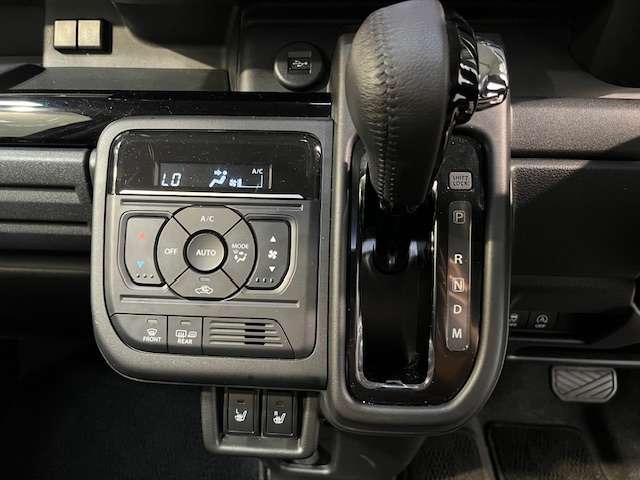 スズキ スペーシア　ギア ６６０ カスタム ハイブリッド ＸＳターボ ４ＷＤ R6年 (北海道) 99