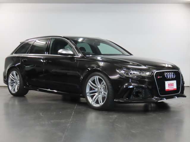 アウディ ＲＳ６　アバント ４．０ ４ＷＤ H26年 (関東) 99