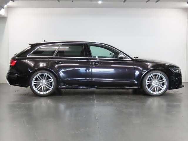 アウディ ＲＳ６　アバント ４．０ ４ＷＤ H26年 (関東) 99