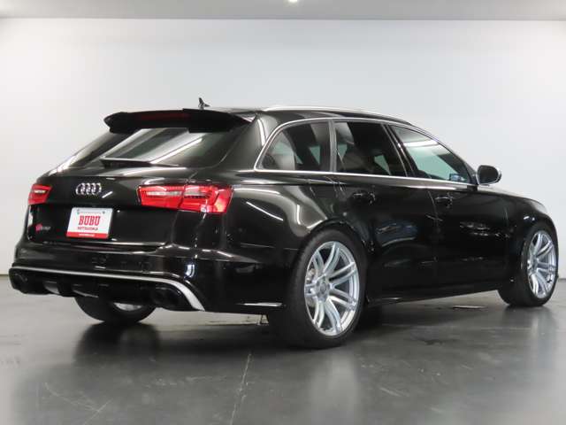 アウディ ＲＳ６　アバント ４．０ ４ＷＤ H26年 (関東) 99