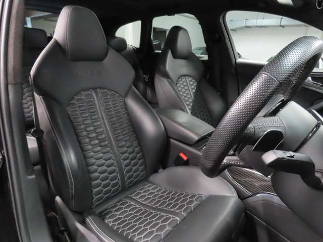 アウディ ＲＳ６　アバント ４．０ ４ＷＤ H26年 (関東) 99