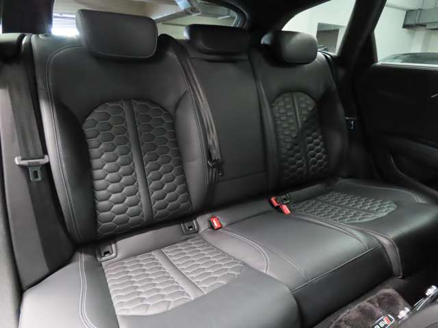 アウディ ＲＳ６　アバント ４．０ ４ＷＤ H26年 (関東) 99