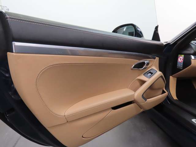 ポルシェ ケイマン ＧＴＳ ＰＤＫ H26年 (関東) 99