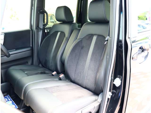 ホンダ Ｎ　ＢＯＸ カスタム ６６０ Ｌ ターボ スタイルプラス ブラック ４ＷＤ R5年 (関東) 99